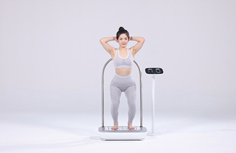Round Shoulders and Hunched Back (arms abducted)